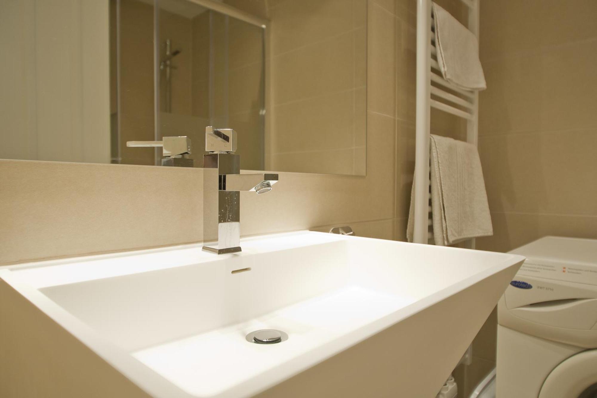 Siebenbrunnen Apartamento *